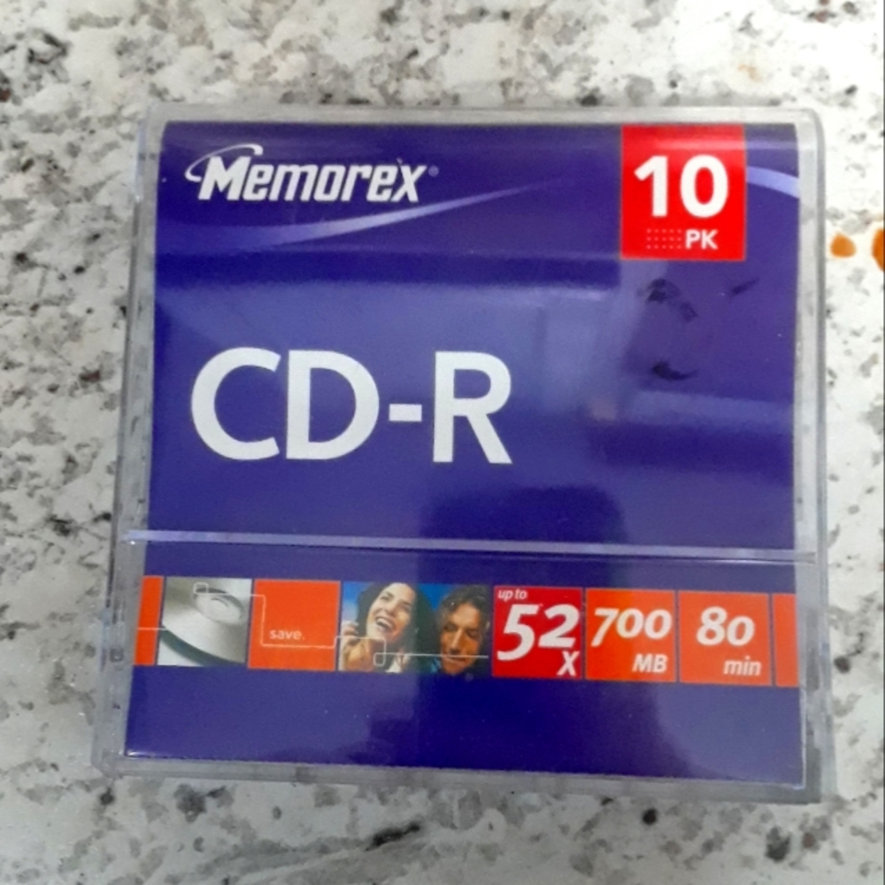 10 * Memorex  Blank CD-Rom  upto 52x Speed 700MB 80 Minutes + Flip Open Case New